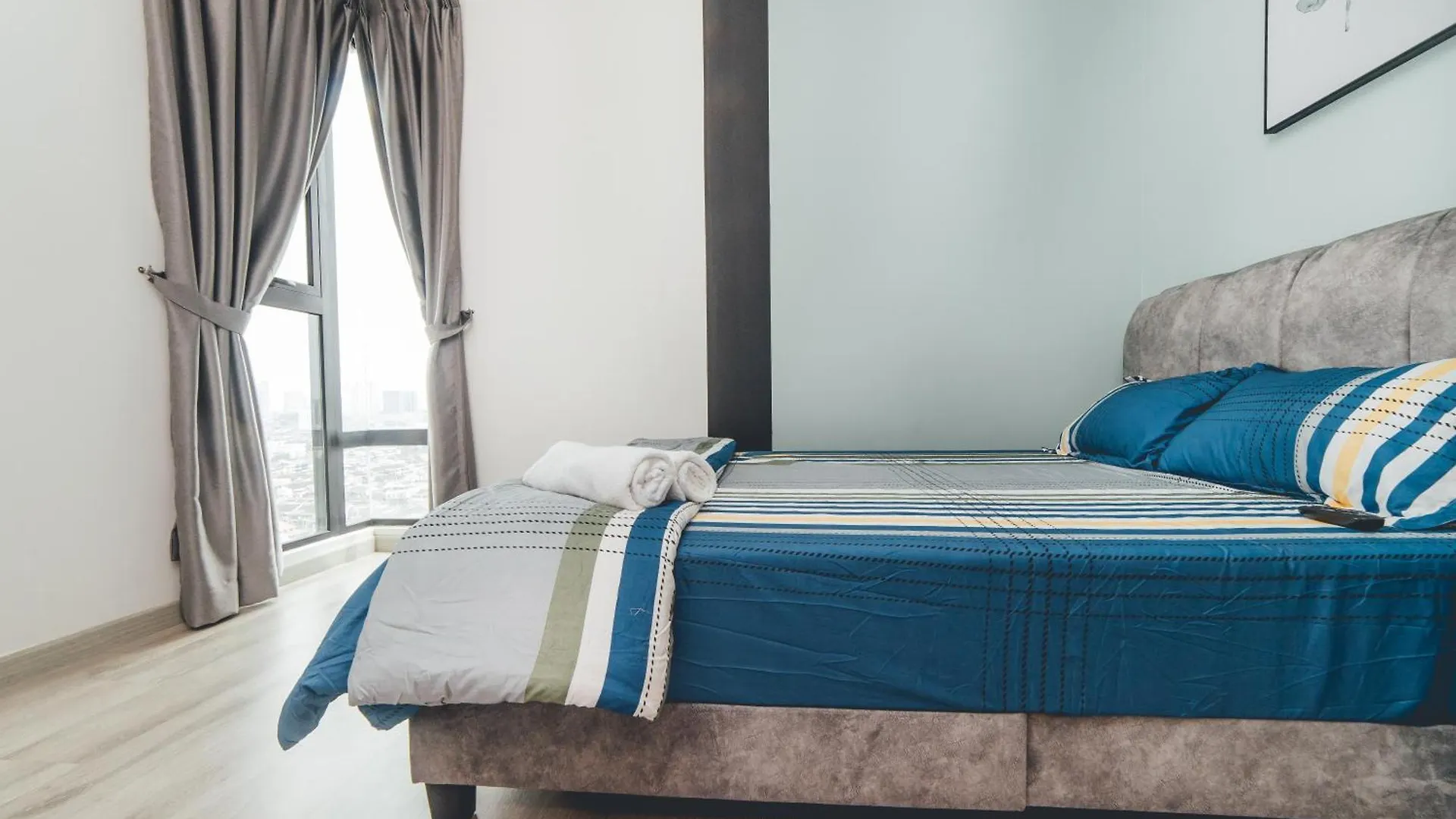 Mosaic Southkey Blue7 3Br 8Pax By Our Stay Johor Bahru Apartment