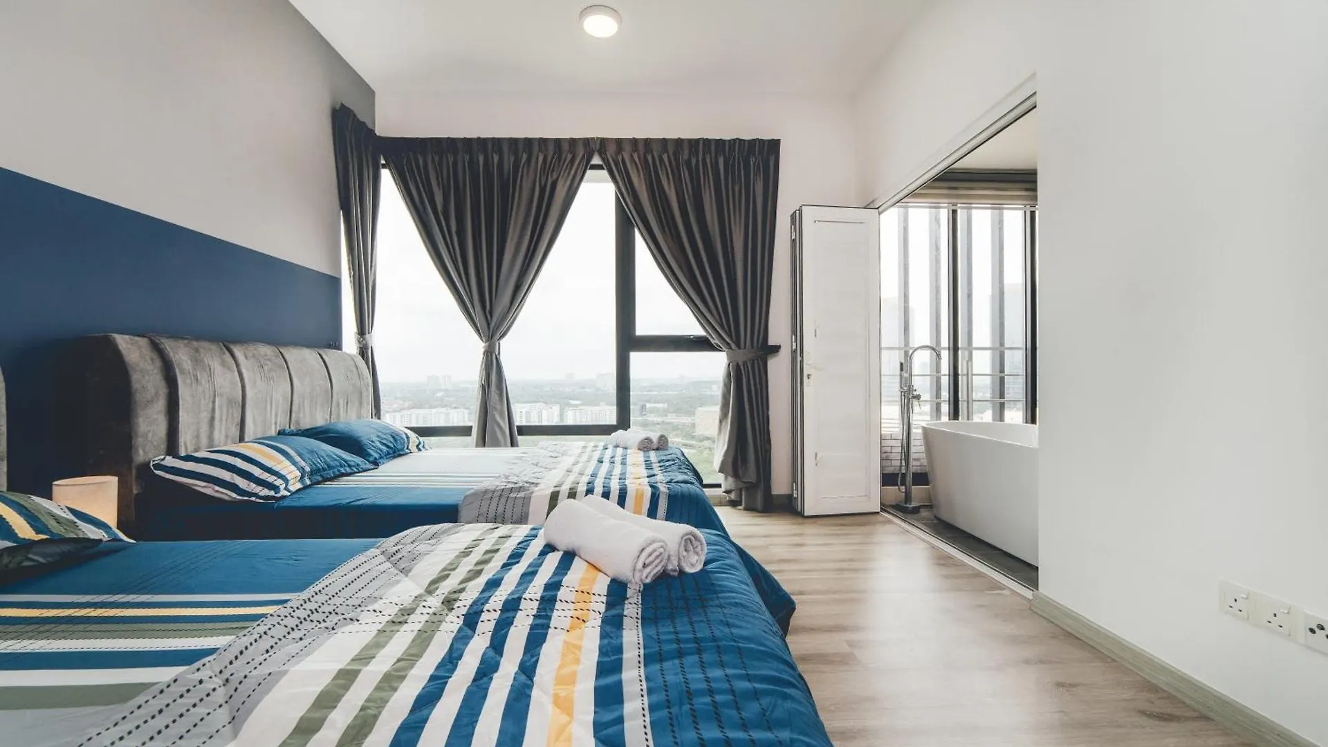 Mosaic Southkey Blue7 3Br 8Pax By Our Stay Johor Bahru