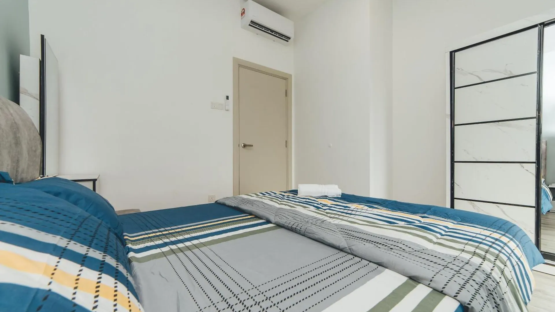 Mosaic Southkey Blue7 3Br 8Pax By Our Stay Johor Bahru 0*,